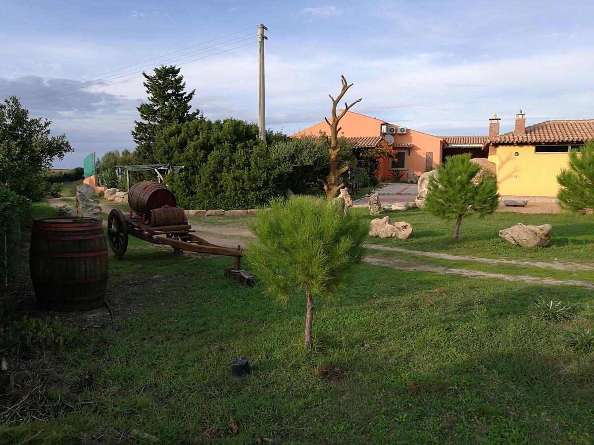 Country House Vignola Mare Aglientu Exterior photo